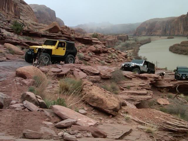 IMG00907-201004 01-1233