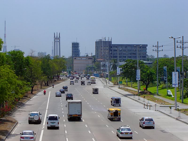 Along Commonwealth Avenue with Technohub on the Right