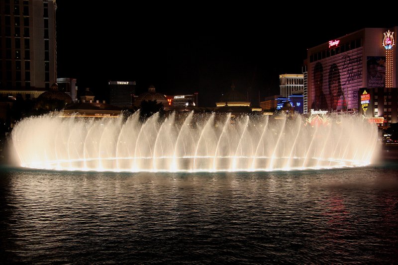 Bellagio fountain 4