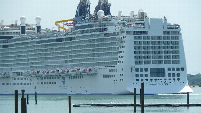 Looking good both props running