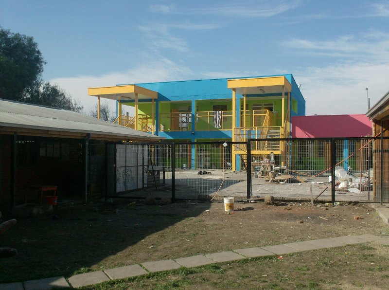 Chili reis 2010 10 bouw creche en peutertuin