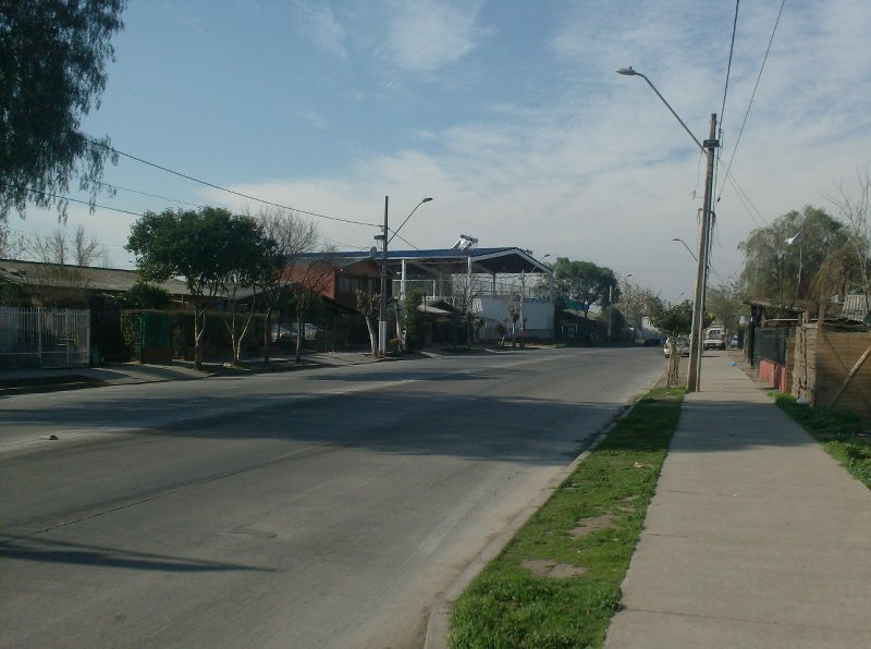 Chili reis 2010 11 overdekt sportterrein naast Rayen Ma...