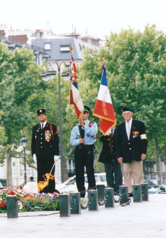 Paris-Arc de Triomphe service_0007