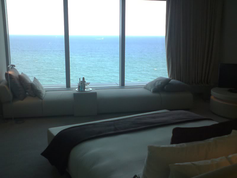 Cool Corner suite. bedroom.