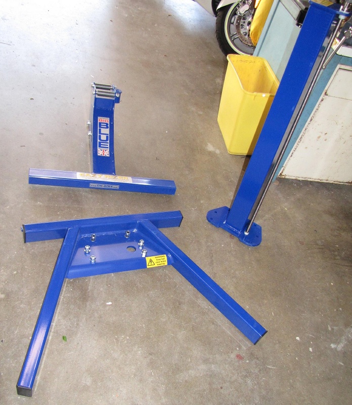 Assembling the EZ Lift