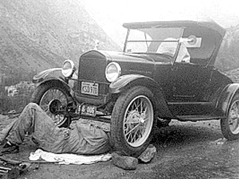 Broken crank on Tioga Pass