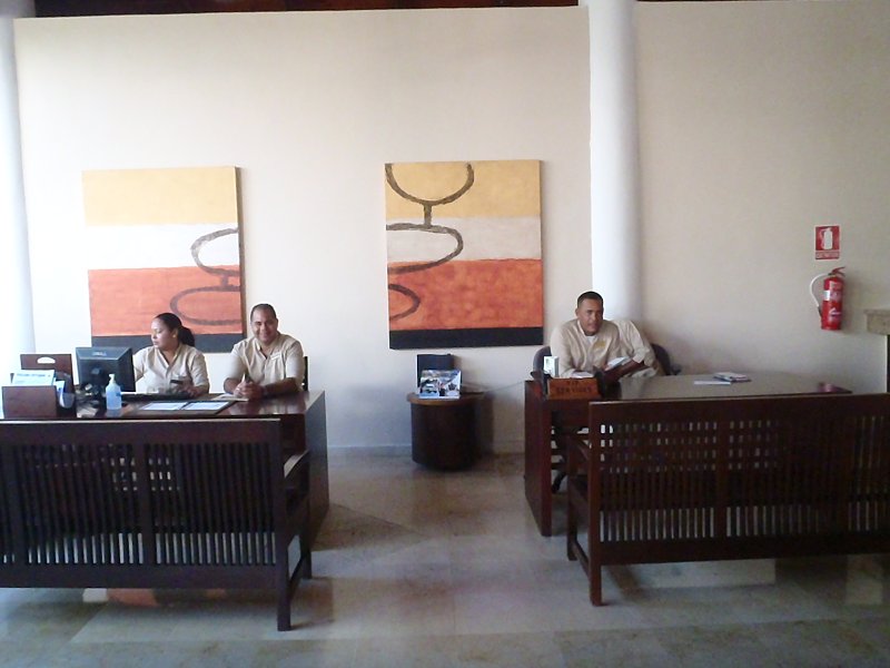 Lobby Guest Services