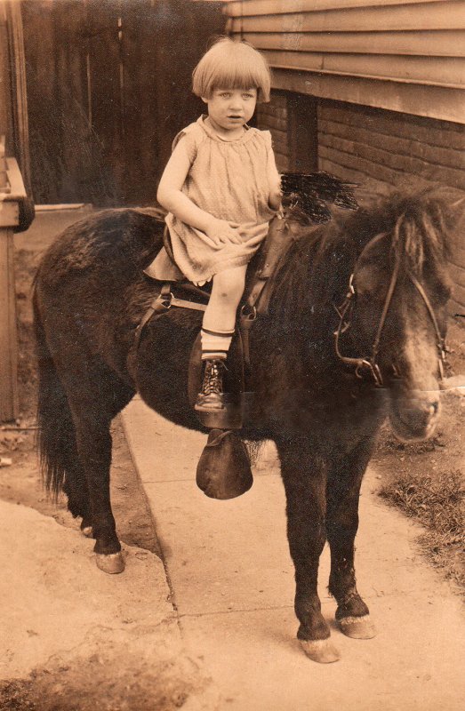 Isabelle Phyllis Skomial circa 1932