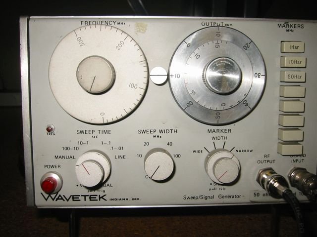 Wavetek Model 1001 RF sweep generator