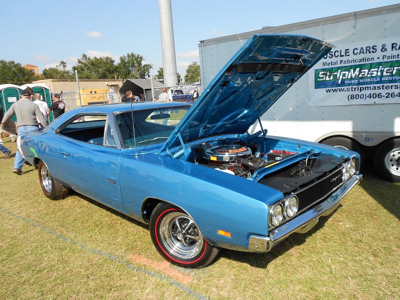 MOPARS WITH BIG DADDY 11-06-2011 003