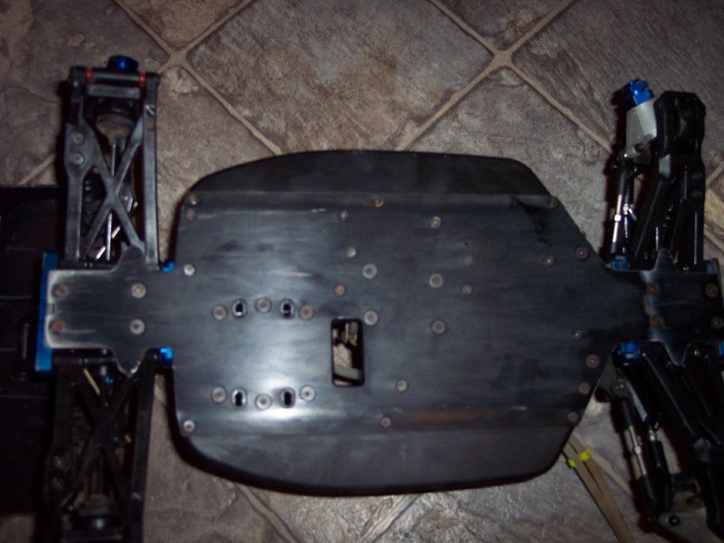 rc8 bottom chassi