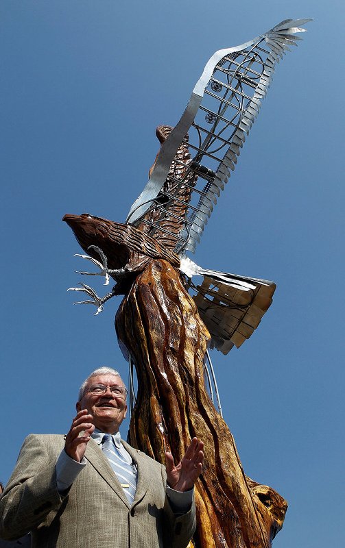 Inifinty Eagle & Mr. Haise