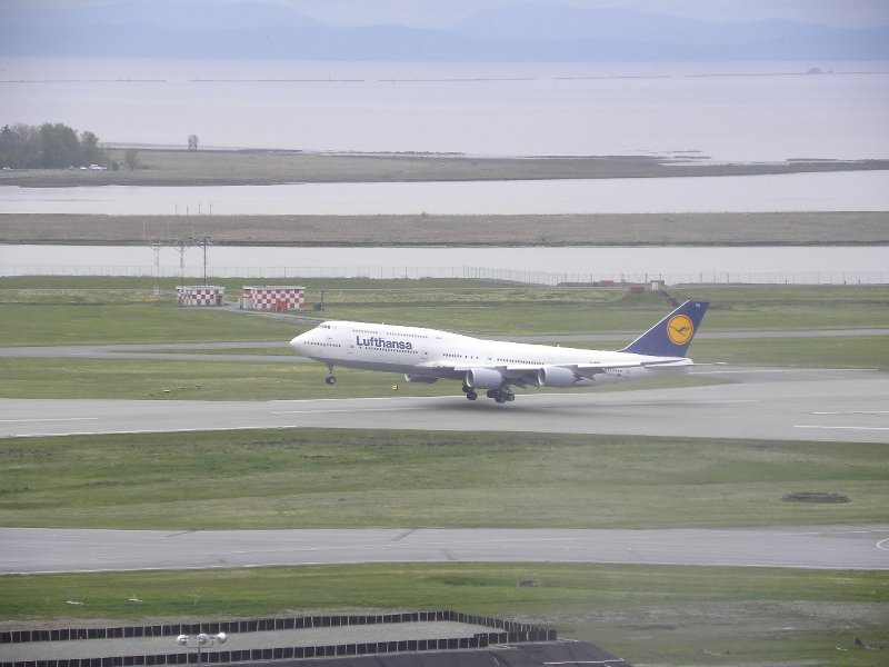 YVR DLHB747-8 D-ABYA to BFI as DLH9877 (6)