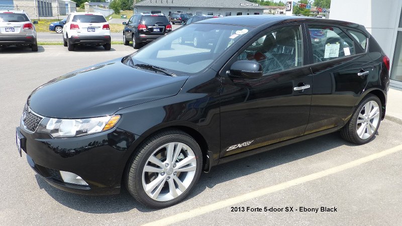 2013 Forte 5-door SX (2)