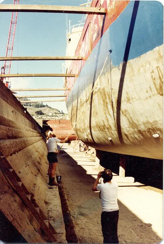1981-02 (a) dave hicks in drydock, new zealand