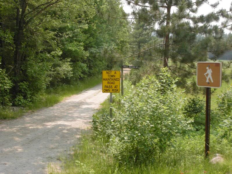 0.6 mi. to trailhead