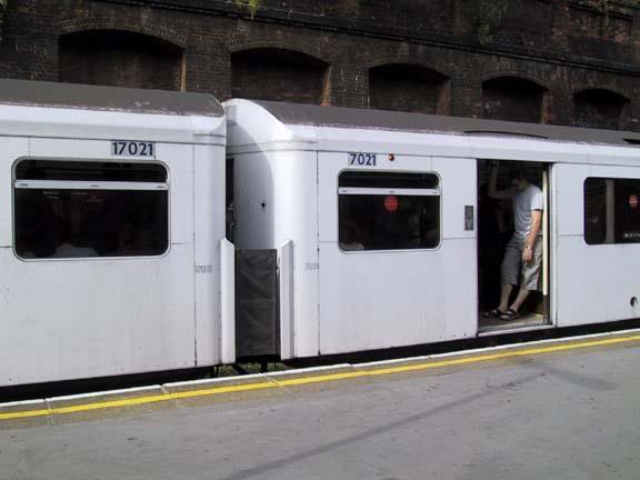 Car Numbering: District Line