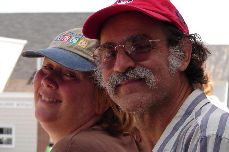 0975ivJul-04-20 05-12-23 -- Lynn and Kevin, closeUp, smi...