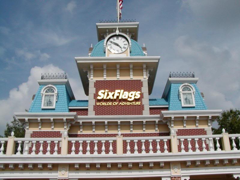 Six Flags - World of Adventure - Cleveland, Oh