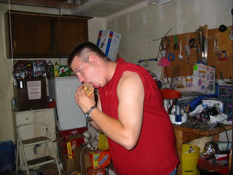 lifting weights and eating all at once