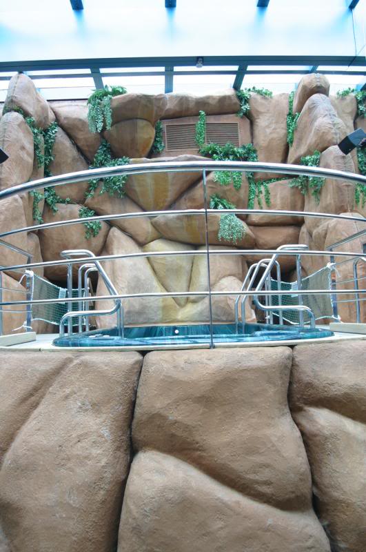 CCL Glory spa in gym area