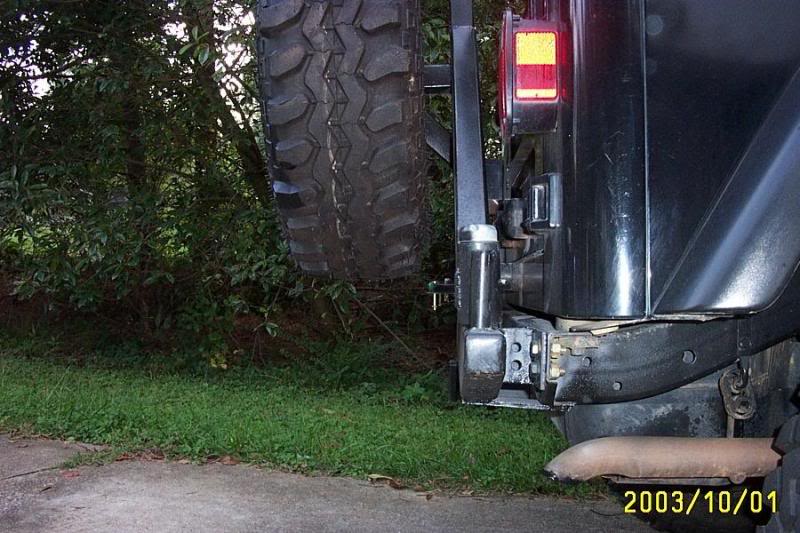 rear bumper/tire carrier