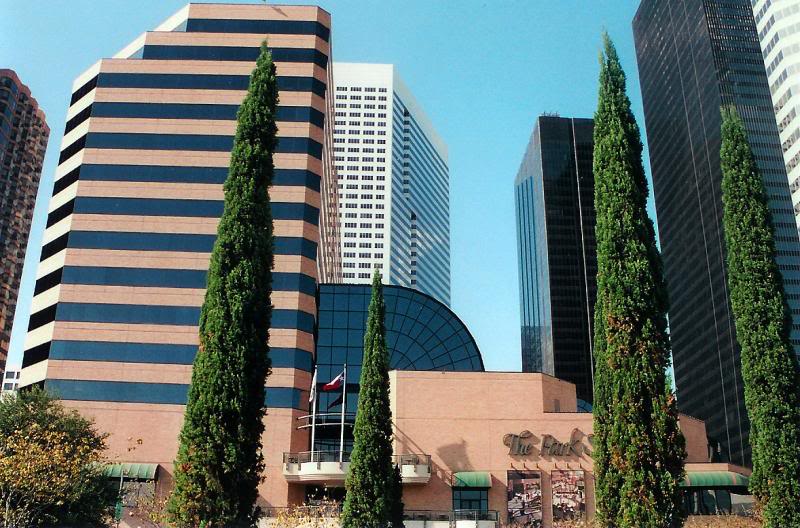 The Park Shops in Houston Center